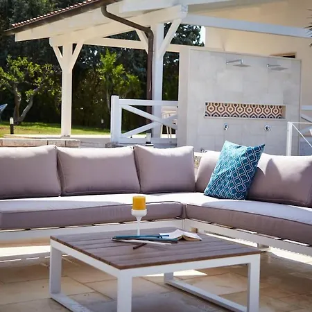 Villa D'aprile Exclusive Luxury With Pool, Jacuzzi,