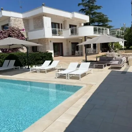 D'aprile Exclusive Luxury With Pool, Jacuzzi, Castellana Grotte