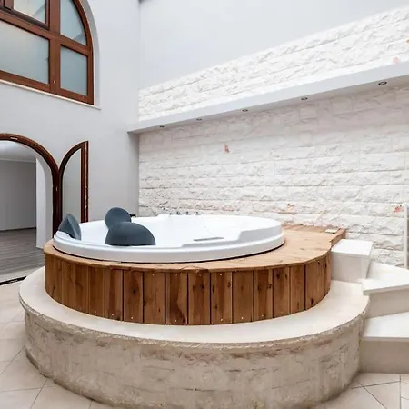 D'aprile Exclusive Luxury With Pool, Jacuzzi, Villa Castellana Grotte